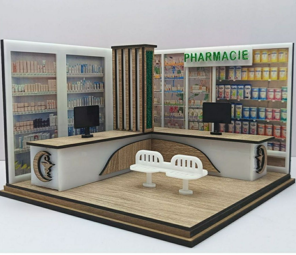 MINIATURE BOX