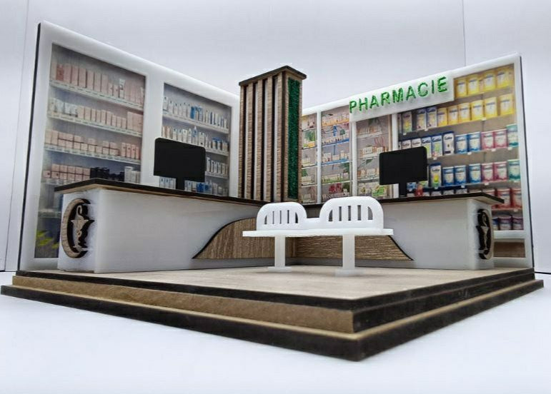 MINIATURE BOX